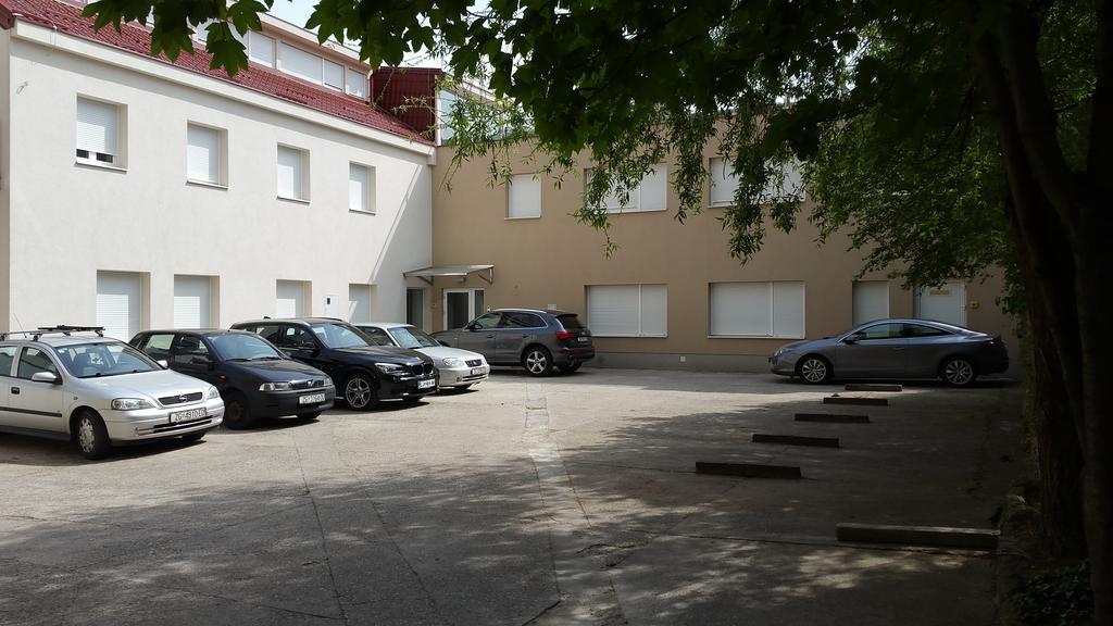 Apartment Horvat Zagreb Rum bild