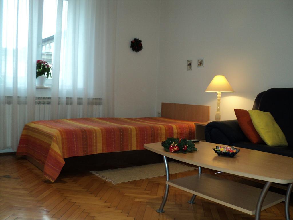 Apartment Horvat Zagreb Rum bild