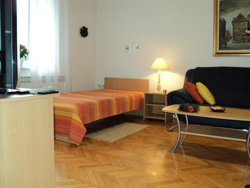 Apartment Horvat Zagreb Rum bild